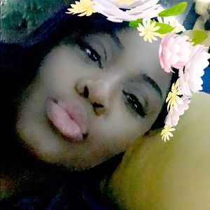 Meet your Posher, Ariel